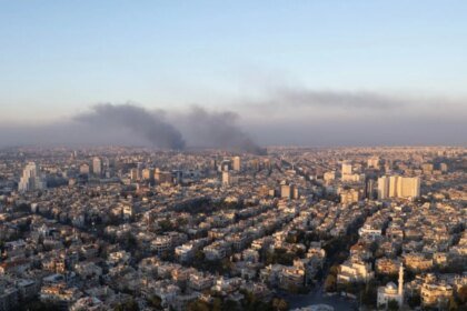 Kuwait City: ataque iraní a planta desalinizadora deja al menos un muerto