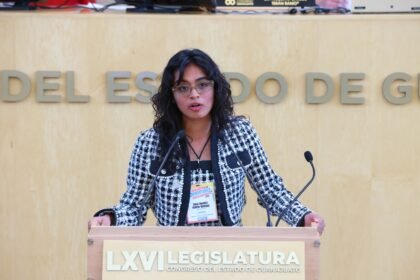 Liderazgo juvenil de Sara Vianney impulsa transformación educativa local