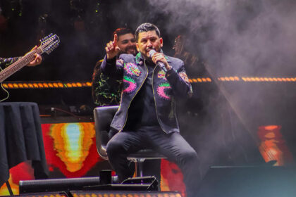 Luis Ángel "El Flaco" cosecha éxito en Expo Fiesta LZC