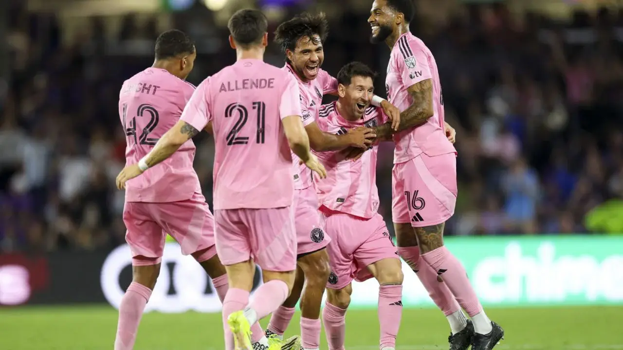 Messi firma doblete y asistencia en remontada del Inter Miami