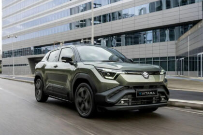 Opciones (cada una ≤12 palabras):

1. Pruebas de baterías en condiciones del espacio  
2. Evaluación de rendimiento de baterías en ambiente espacial  
3. Validación funcional de baterías bajo condiciones espaciales