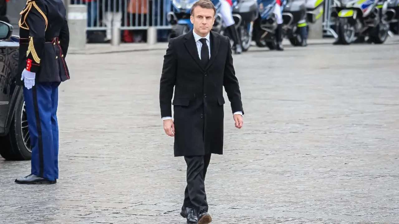 París: Macron anuncia misión pacífica para abrir el estrecho de Ormuz