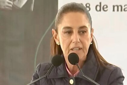 Productores confrontan a Sheinbaum en programa de acopio de frijol en Zacatecas