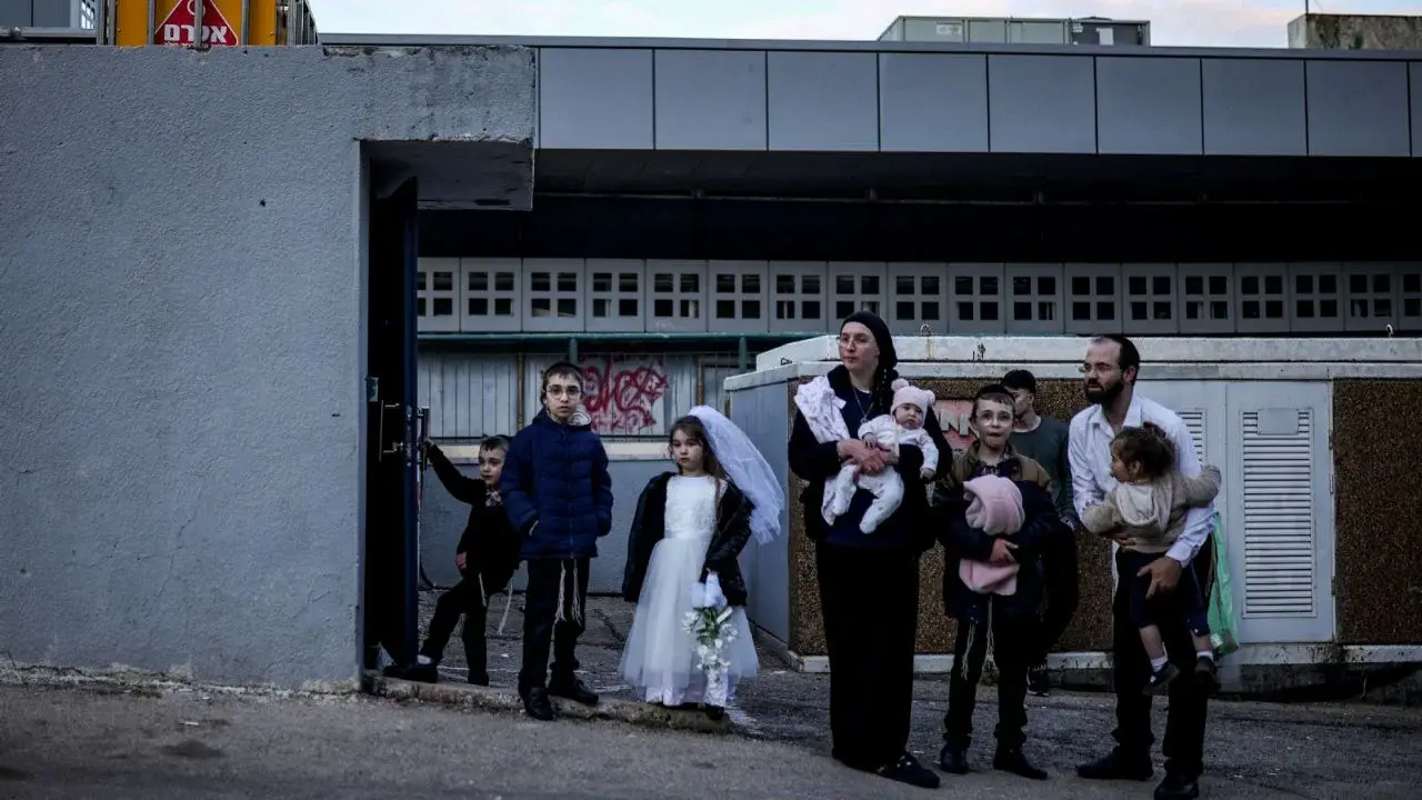 Refinería en Haifa, Israel, dañada por ataques iraníes, dicen EE. UU.