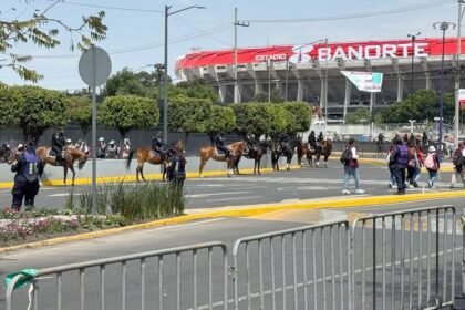Reinauguración del Estadio Azteca: revendedores recortan precios; unos 20 detenidos