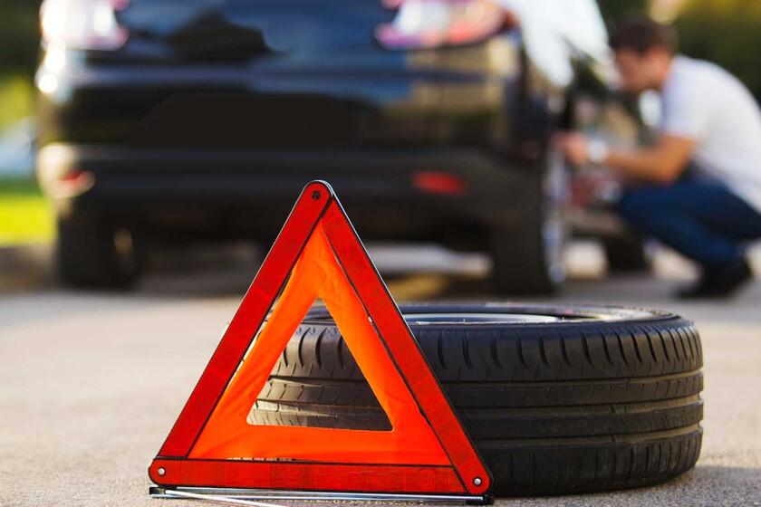 Sanción hasta 1,173 pesos por omitir llanta y equipo de emergencia