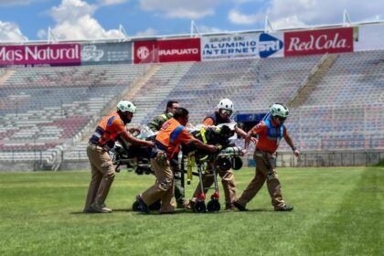 SUEG traslada en helicóptero a paciente con TCE severo para atención especializada