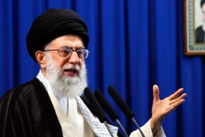 Teherán: Asamblea elige sucesor de Alí Jamenei; nombre sigue desconocido