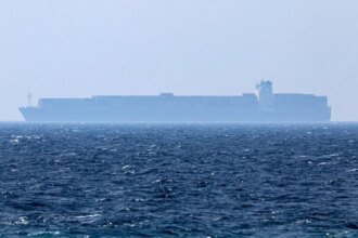 Teherán asegura facilitar paso de ayuda humanitaria por el estrecho de Ormuz
