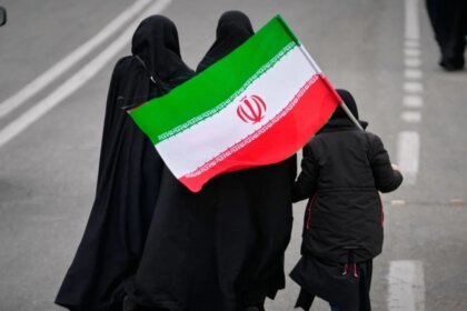 Teherán rechaza plan de paz estadounidense y presenta exigencias