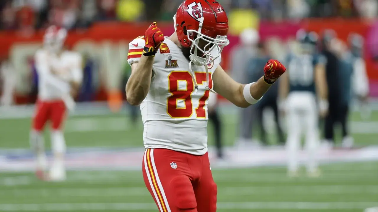 Travis Kelce firma por un año más con los Chiefs