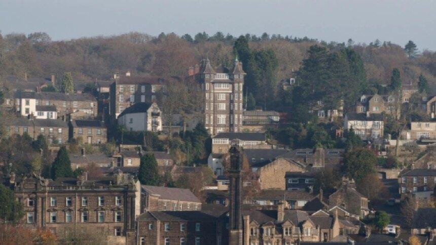 Vehículo arrolla a multitud en Inglaterra; siete heridos graves