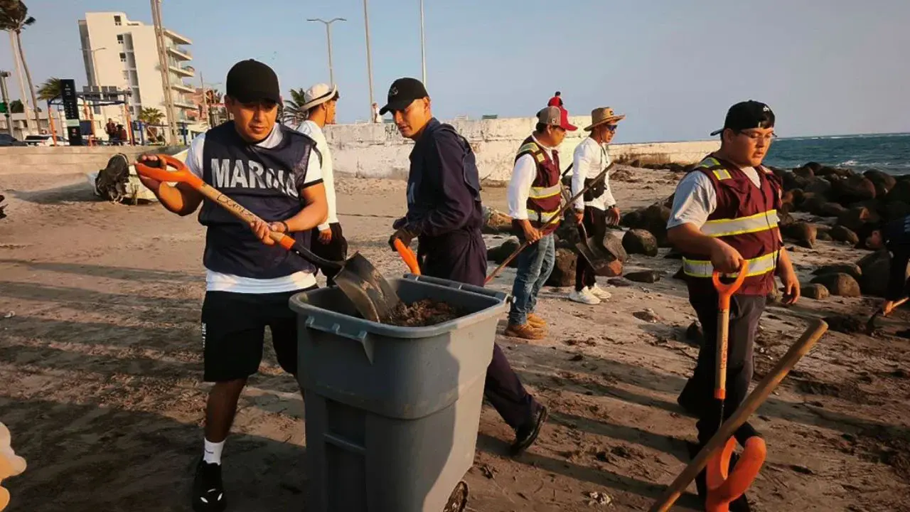 Veracruz y Tabasco: Semarnat reporta 85% de limpieza del derrame