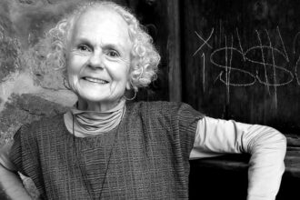 Vida Yovanovich, fotógrafa, convierte el silencio en series artísticas locales