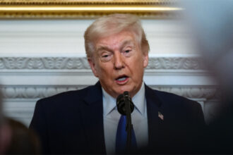 Washington: Trump advierte que EE. UU. no se detendrá contra Irán