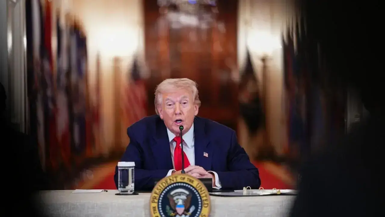 Washington: Trump afirma destrucción de 10 buques en el estrecho de Ormuz