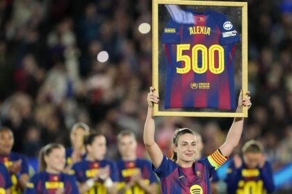 Alexia Putellas celebra 500 partidos ante 60.000 y derrota al Real Madrid