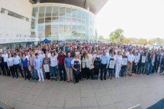 Anuncian medidas y apoyos durante gira en León, Guanajuato.