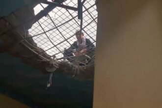 Ataque en universidad de Afganistán causa seis muertos, Pakistán lo niega.