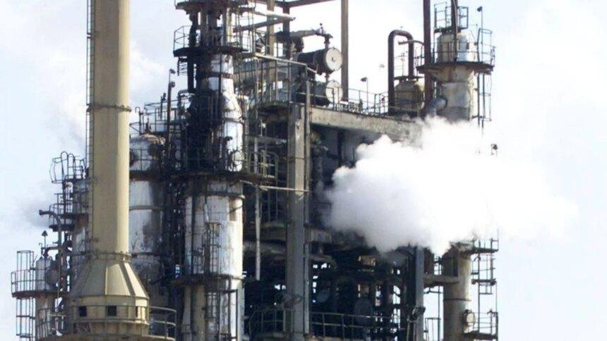 Bagdad inicia exportación terrestre de petróleo por Siria ante cierre de Ormuz