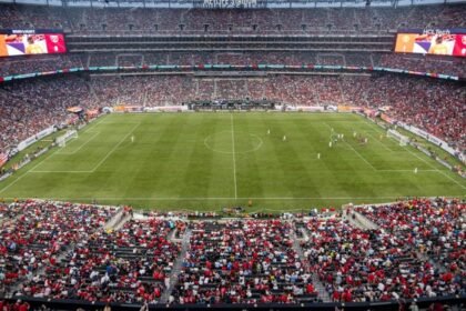 Boleto de tren NY-NJ costará 2,600 pesos; gobernadora exige pago a FIFA