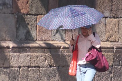 Calor extremo continúa afectando a Michoacán y 22 estados más
