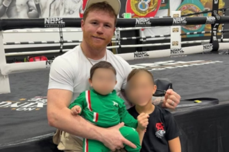 Canelo Álvarez comparte las primeras imágenes de su hija Eva Victoria