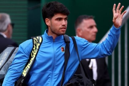 Carlos Alcaraz ante la difícil decisión de perder Roland Garros por lesión