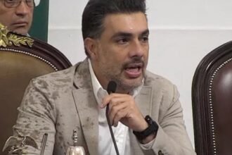 Congreso de la CDMX suspende sesión tras intento de intrusión de manifestantes