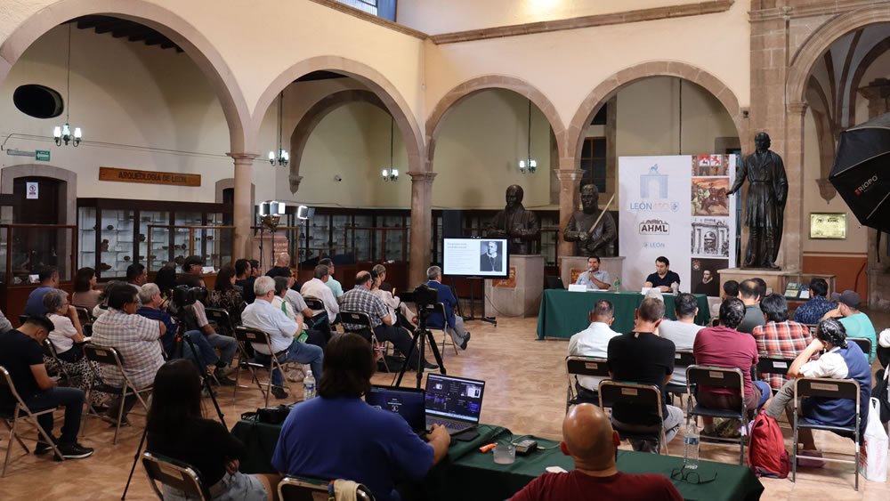 Conmemoran centenario de la Guerra Cristera en León, Guanajuato.