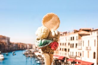 Descubre el Secreto: Gelato vs. Helado, ¿Qué los Hace Únicos?