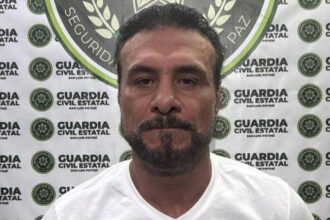 Detienen a Alberto El Patrón por presunta agresión a su pareja