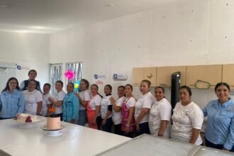 DIF Estatal entrega equipo a Centro Nuevo Comienzo en Celaya.