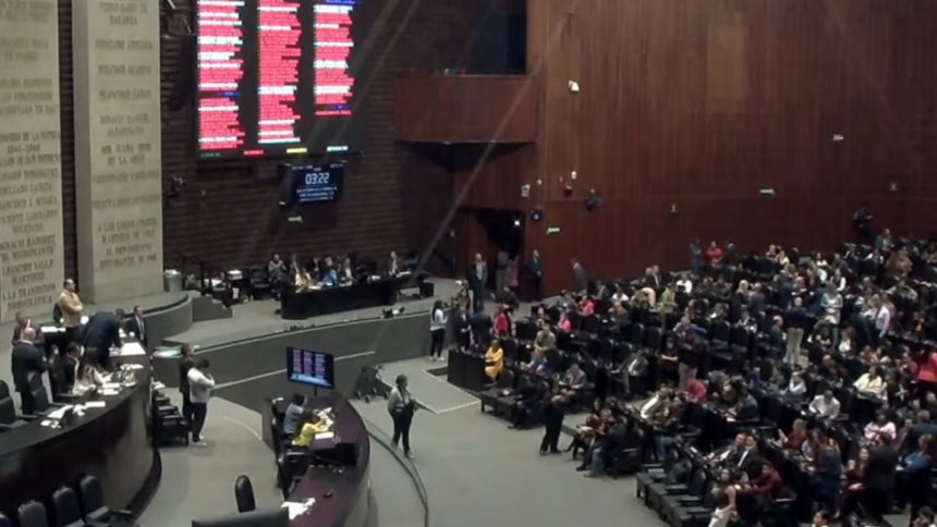 Diputados aprueban reforma que reduce jornada laboral a 40 horas para 2030