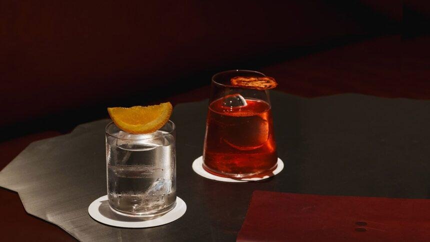 El Listening Bar: Donde Susurros se Convierten en Experiencias Únicas