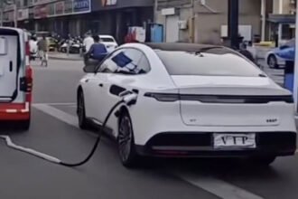 Estación móvil de recarga in situ para baterías agotadas