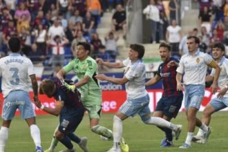 Esteban Andrada suspendido 13 partidos por agresión en Segunda División Española