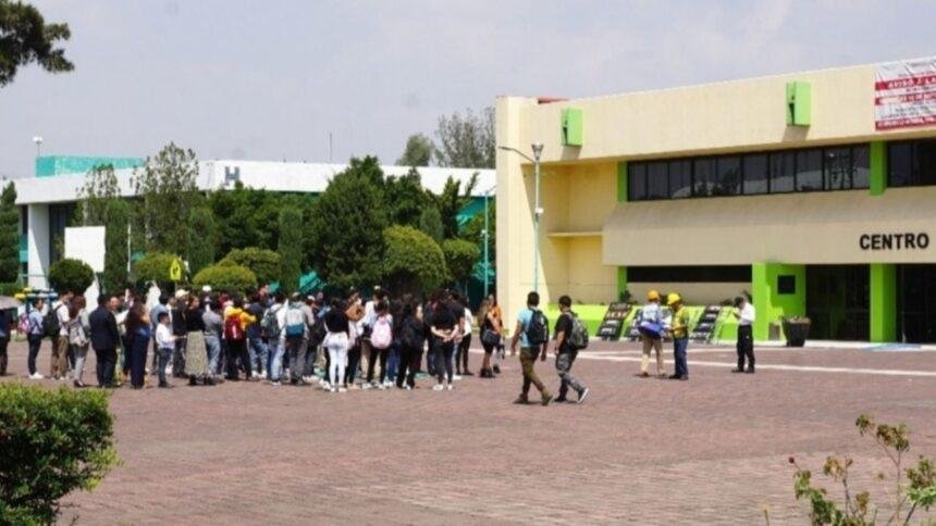 Fallece bebé hallado en bote de basura en universidad de Ecatepec