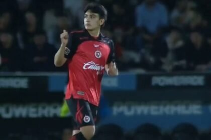 Gilberto Mora regresa y casi provoca penal en victoria de Xolos
