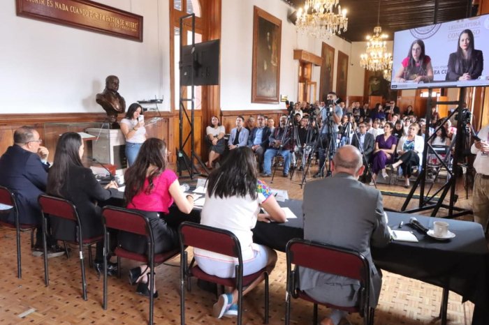 Giulianna Bugarini promueve el diálogo en favor de comunidades indígenas en [Ciudad/Estado]