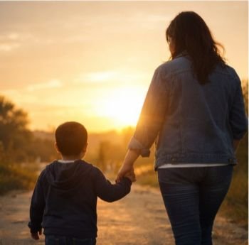 Gobierno de [Ciudad/Estado] impulsa autonomía económica para mujeres en riesgo.