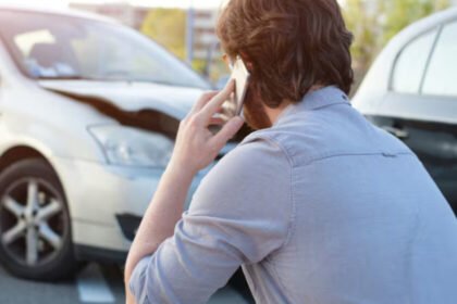 Incremento en precios de seguros de auto en México: análisis gubernamental.