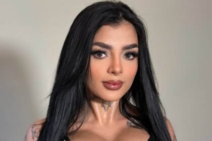 Karely Ruiz anuncia encuentro presencial con sus seguidores