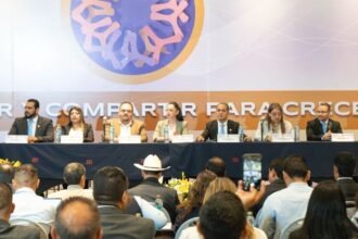 León impulsa cooperativas para fomentar inclusión financiera y desarrollo local.