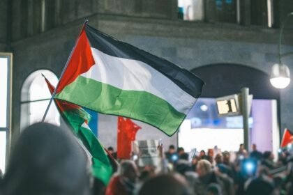 Londres: Más de 500 detenidos en protesta pro-Palestina, incluyen adultos mayores