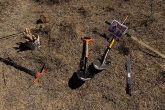 Madres buscadoras descubren restos humanos en Jalisco, inquietud nacional aumenta.