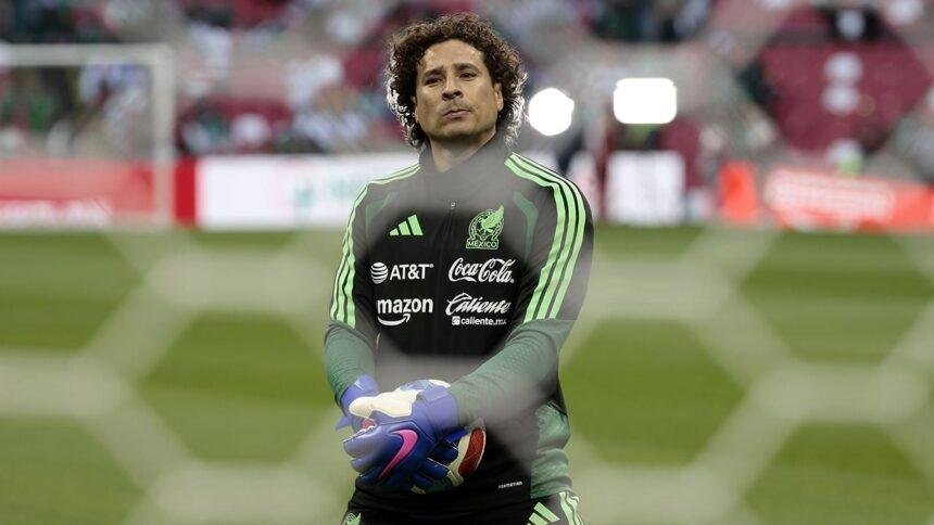 Memo Ochoa jugará su sexto Mundial y se retirará del futbol