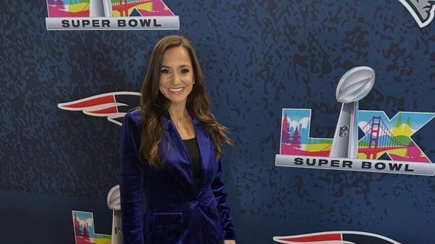 NY Times suspende a periodista fotografiada con entrenador de Patriots