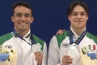 Osmar Olvera y Juan Celaya logran plata en trampolín sincronizado en Beijing