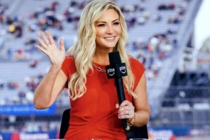 Periodista cuestiona a colega del NYT por fotos con entrenador Patriots